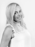 Monique Craig - Real Estate Agent