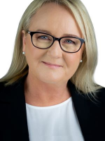 Joanne Stuyck - Real Estate Agent