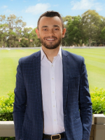 Manny Angelis - Real Estate Agent