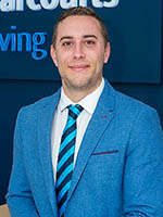 Alex Carter - Real Estate Agent