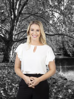 Sinead Gliddon - Real Estate Agent