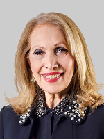 Mina Etminan - Real Estate Agent