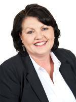 Angie Pearce - Real Estate Agent