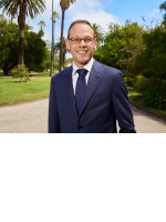 Daniel Svak - Real Estate Agent