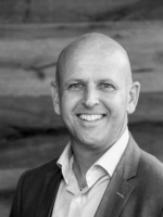 Geoff Oxford - Real Estate Agent