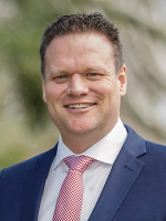 Chris Barrett - Real Estate Agent