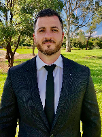 Dany Zora - Real Estate Agent