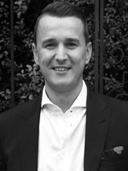 Dean Larti - Real Estate Agent