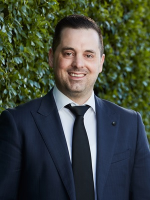 Damian Macolino - Real Estate Agent