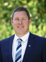 Chris Gillon - Real Estate Agent