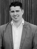 Kris Gajdobranski - Real Estate Agent