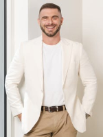 Sam Mayes - Real Estate Agent