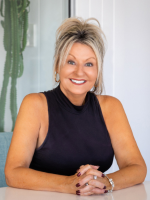 Julie Cross - Real Estate Agent