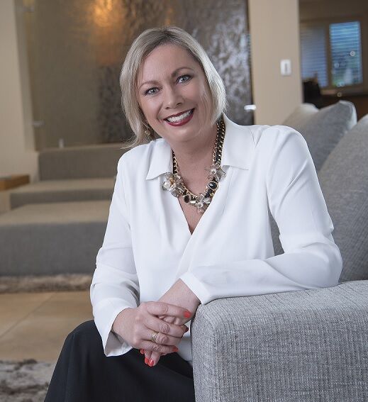 Julie Dalmedo - Real Estate Agent
