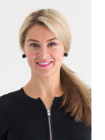 Stacey Hayes - Real Estate Agent