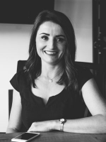 Liz DeCinque - Real Estate Agent