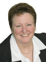 Lynda Moore - Real Estate Agent