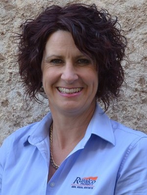 Julie Morris - Real Estate Agent