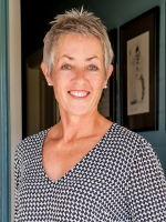 Lee Manning - Real Estate Agent