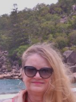 Pamela Chambers - Real Estate Agent