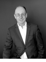 Peter Hawkins - Real Estate Agent