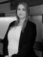 Renee Wright - Real Estate Agent