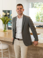 Luke Athanates - Real Estate Agent