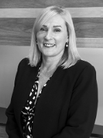 Di Finch - Real Estate Agent