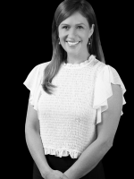 Tonia McNeilly - Real Estate Agent