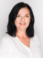 Joanna Manolakos - Real Estate Agent