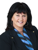 Karen Nicol - Real Estate Agent