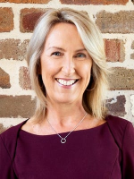 Cindy Cash - Real Estate Agent