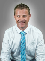 Lees Standley - Real Estate Agent