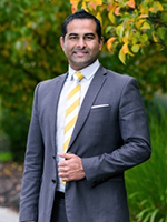 Mandeep Tyagi - Real Estate Agent