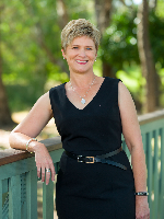 Leisa Robb - Real Estate Agent
