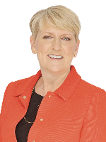 Tina Ball - Real Estate Agent