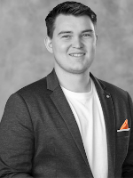 Hayden Warren - Real Estate Agent