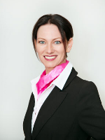 Jenni Hood - Real Estate Agent