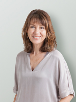 Vanessa Robinson - Real Estate Agent