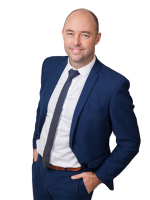 Charl Louw - Real Estate Agent