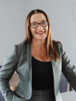Donna Wilde - Real Estate Agent