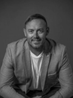 Lucas Gresham - Real Estate Agent