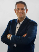 Daniel Kwiatkowski - Real Estate Agent