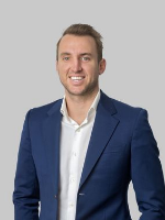 Jesse Raeburn - Real Estate Agent