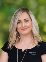 Amy Thompson - Real Estate Agent