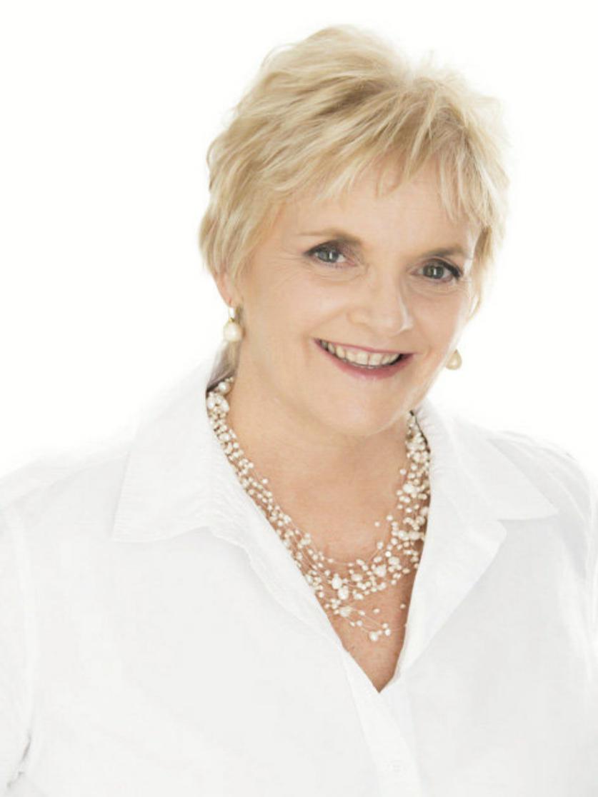 Vicki Stewart - Real Estate Agent