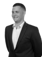 Eon Dyson - Real Estate Agent
