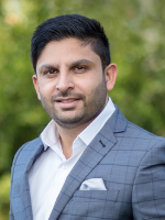 Vanny Bains - Real Estate Agent