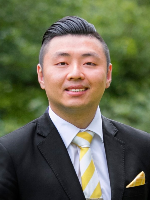 Fang Lu - Real Estate Agent