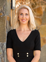 Vanessa King - Real Estate Agent
